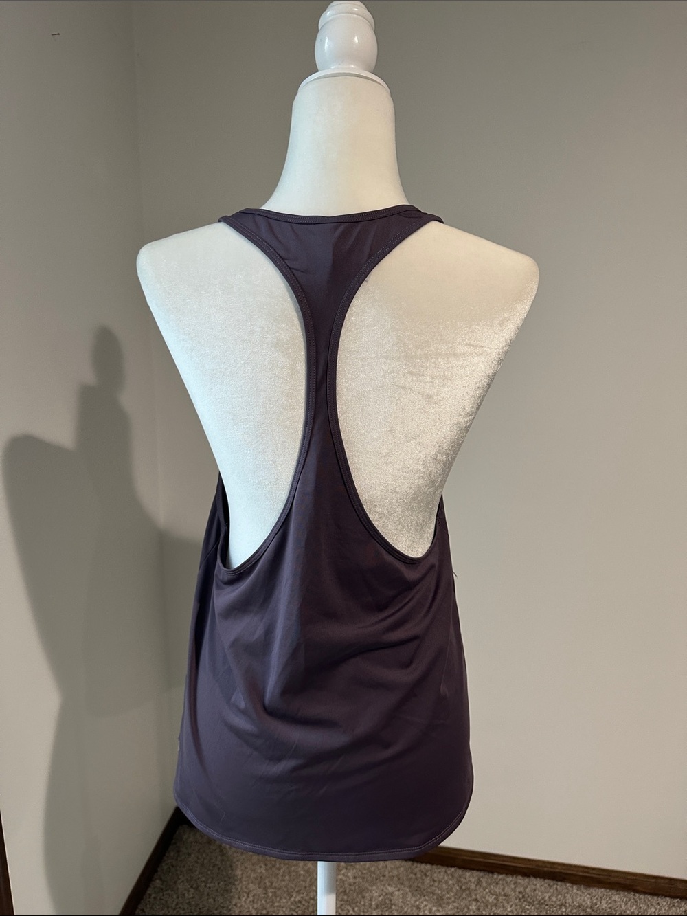 Fabletics Scoop Neck Razorback workout Tank - Picture 5 of 5